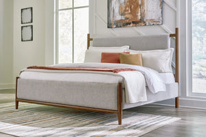 Lyncott Upholstered Panel Bed